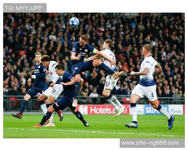 中日德兰主场迎战利物浦双方争夺欧战资格的关键之战